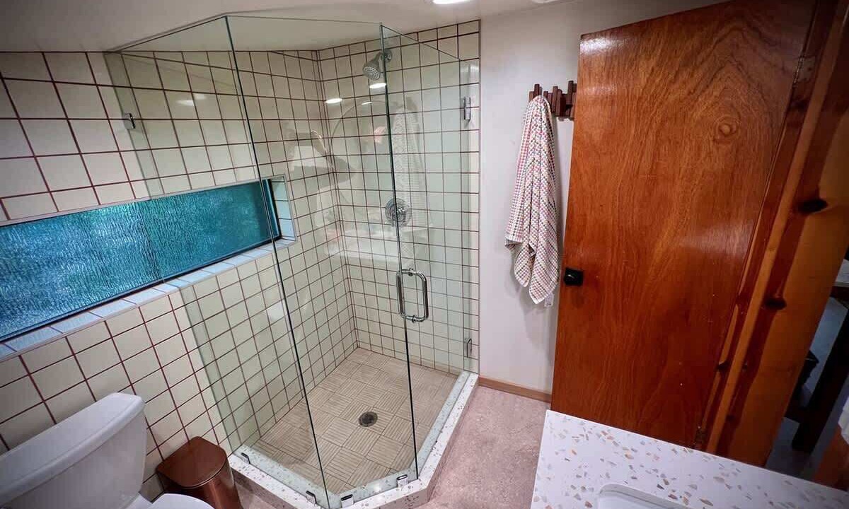 Photo of Bathroom in Snowbird