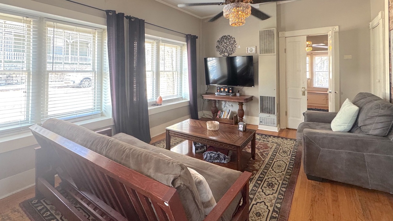 Photo of Livingroom in Eureka Springs Historic District