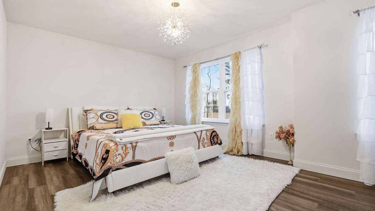 Photo of Bedroom in Jonas