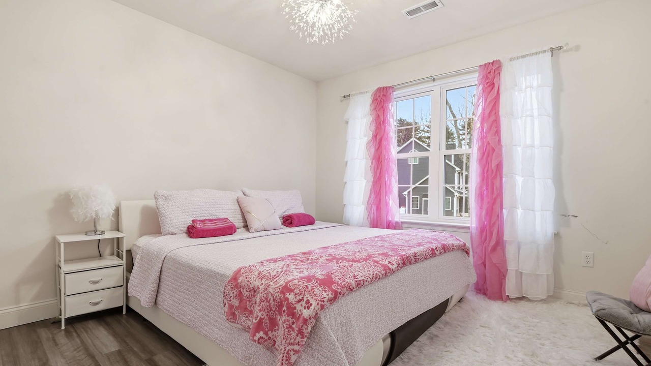 Photo of Bedroom in Jonas