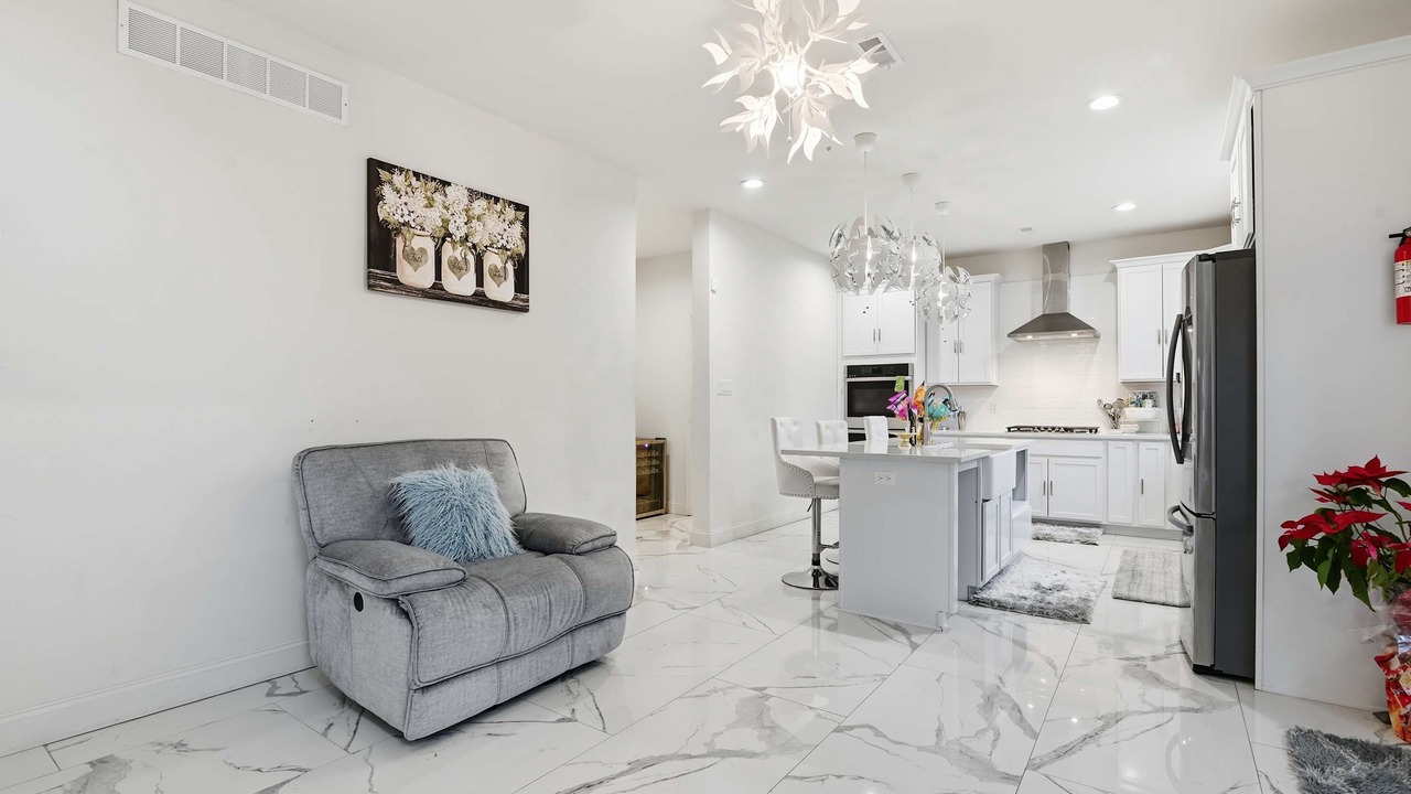 Photo of Others in Jonas