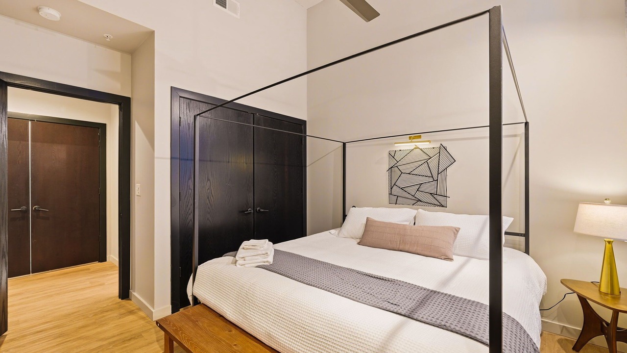 Photo of Bedroom in Downtown St. Louis