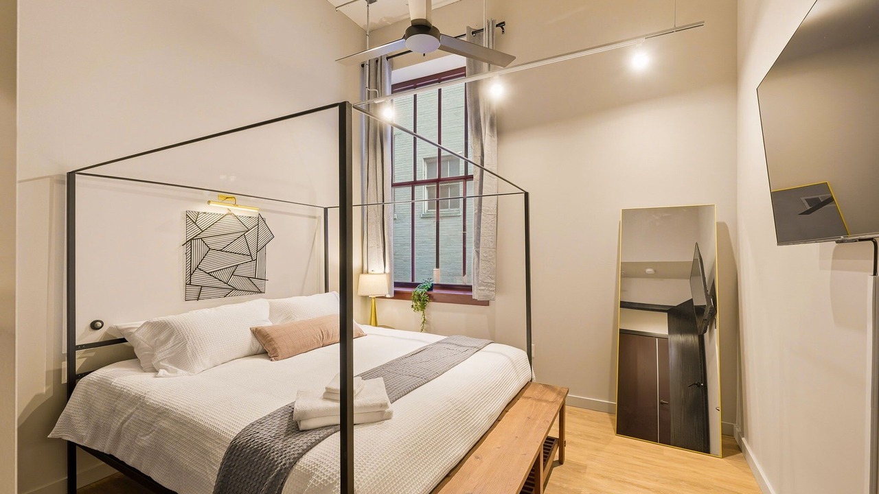 Photo of Bedroom in Downtown St. Louis