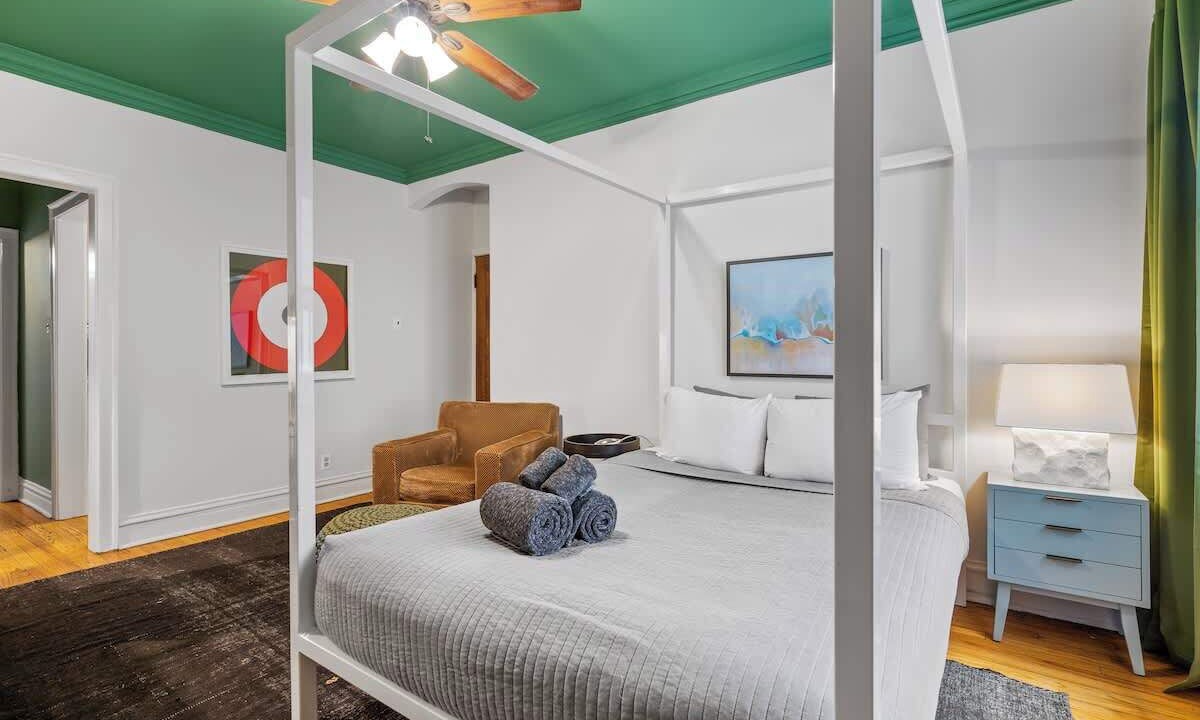 Photo of Bedroom in Uptown