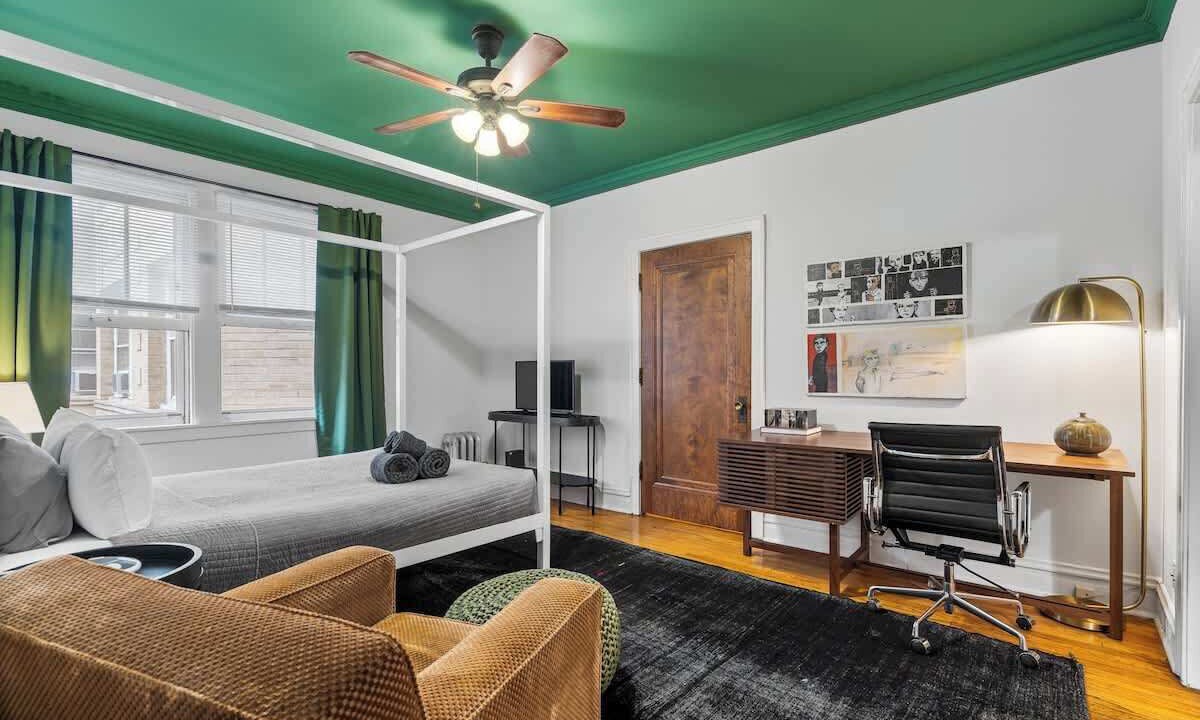 Photo of Bedroom in Uptown