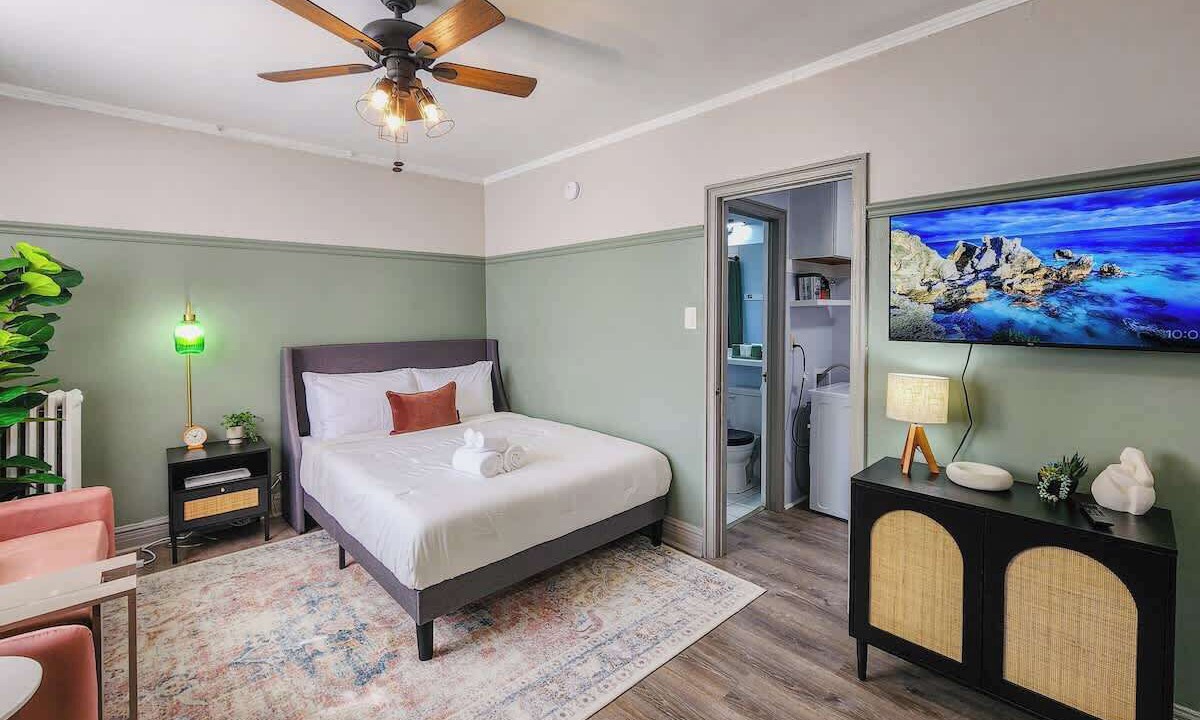 Photo of Bedroom in Mid-North District