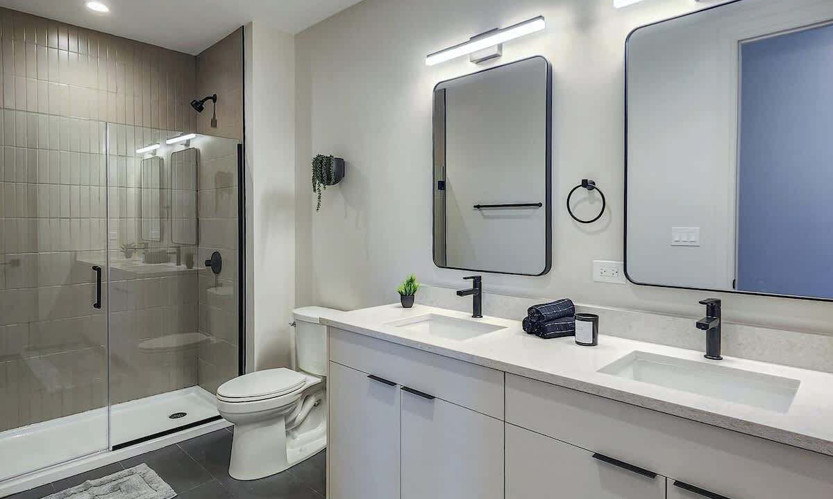 Photo of Bathroom in Wicker Park