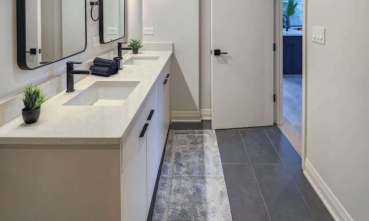 Photo of Bathroom in Wicker Park