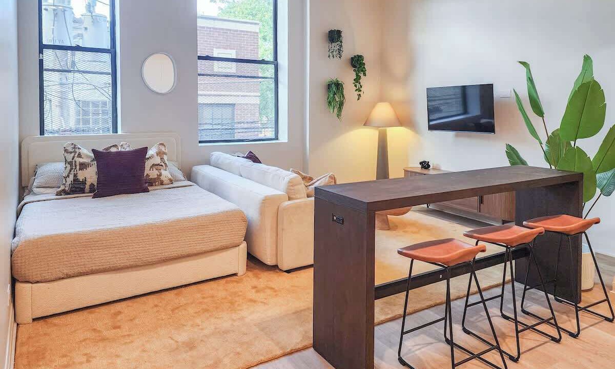 Photo of Livingroom in Wicker Park