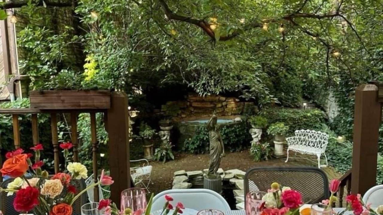 Photo of Outdoor in Old Town Triangle