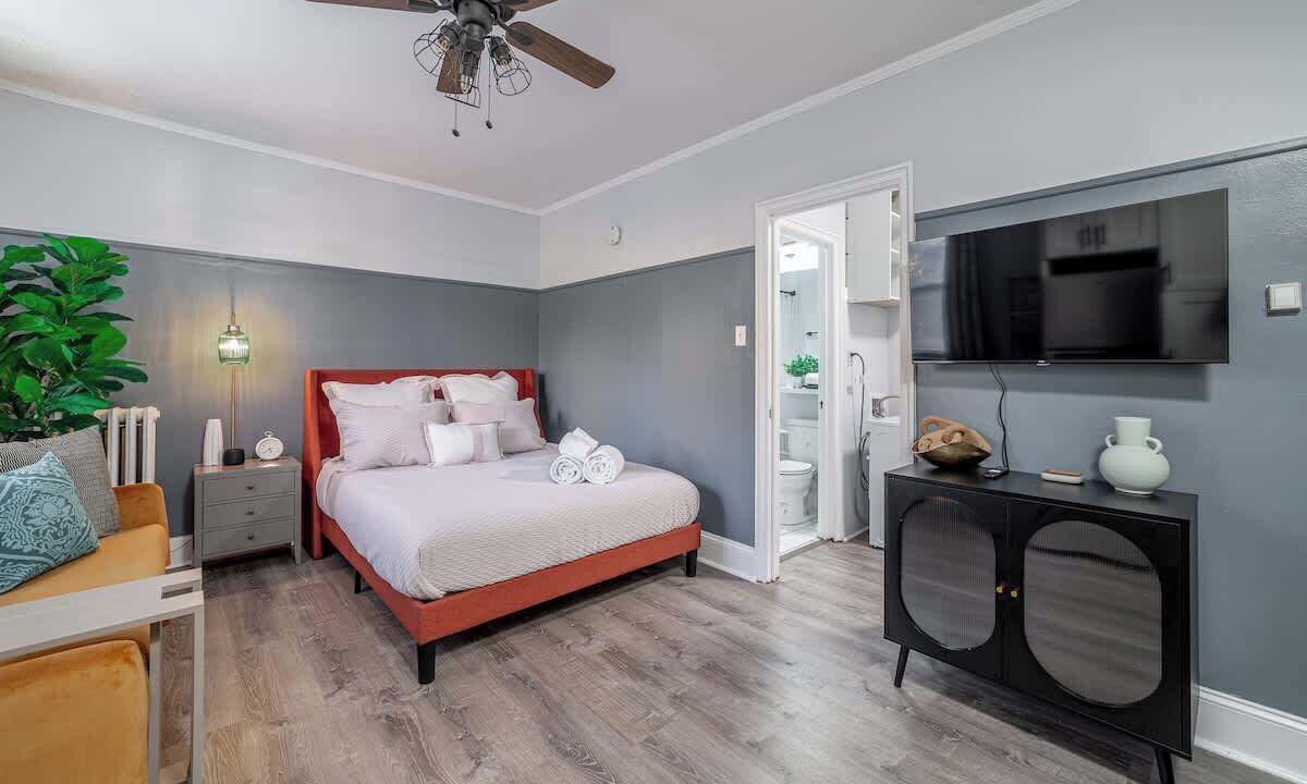 Photo of Bedroom in Mid-North District