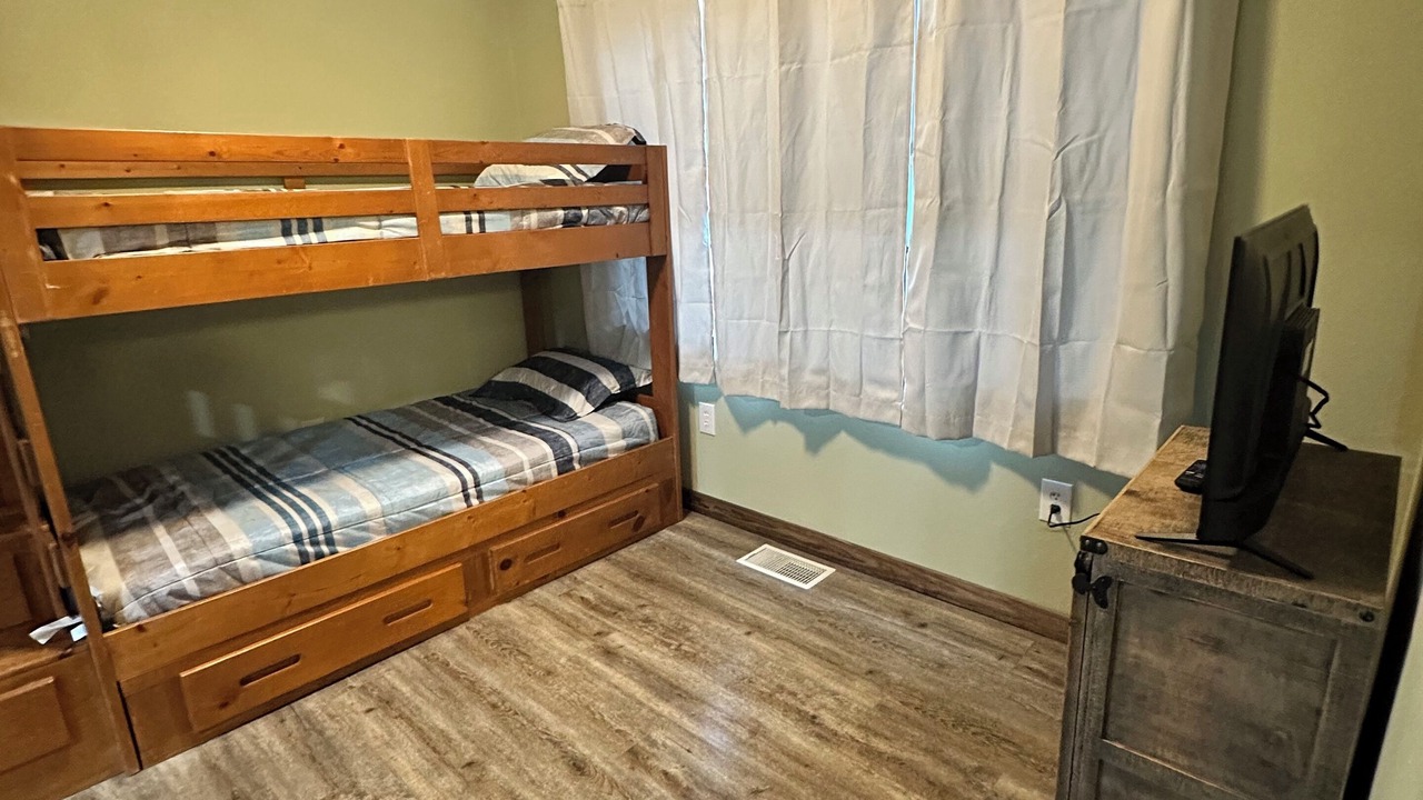 Photo of Bedroom in Pelican
