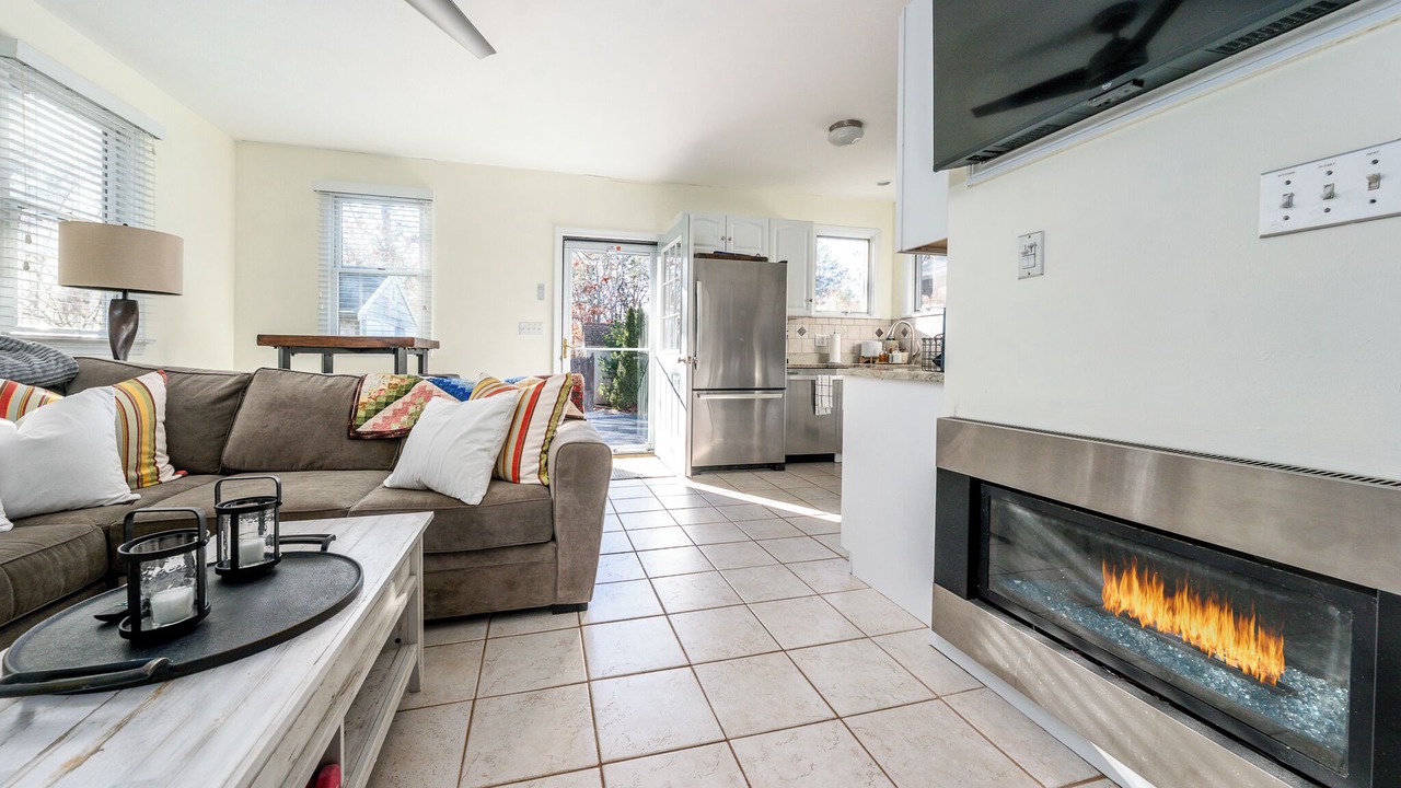 Photo of Livingroom in Silver Beach