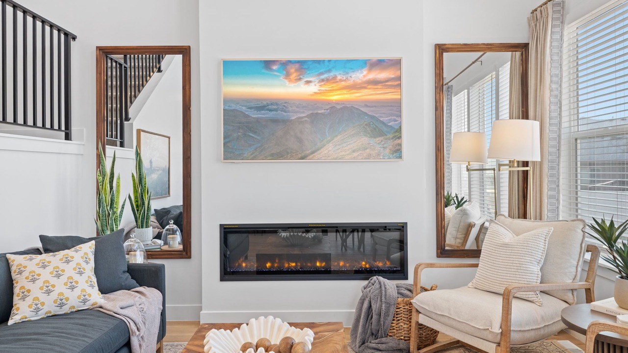 Photo of Livingroom in Midvale