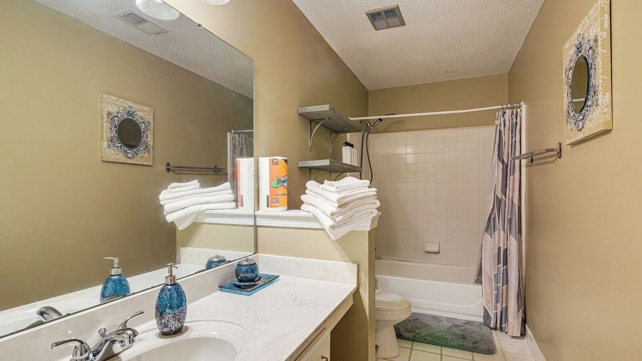 Photo of Bathroom in Cordova