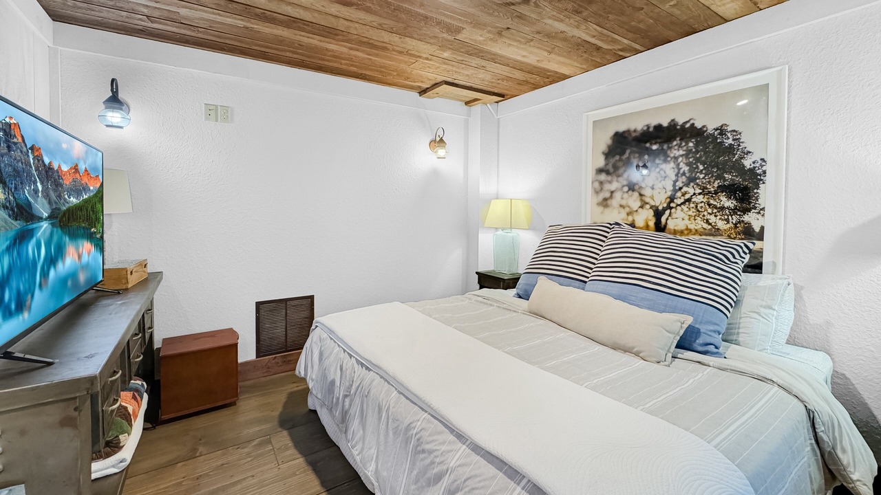 Photo of Bedroom in Cashes Valley