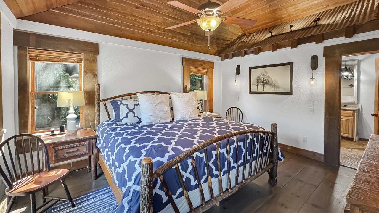 Photo of Bedroom in Cashes Valley