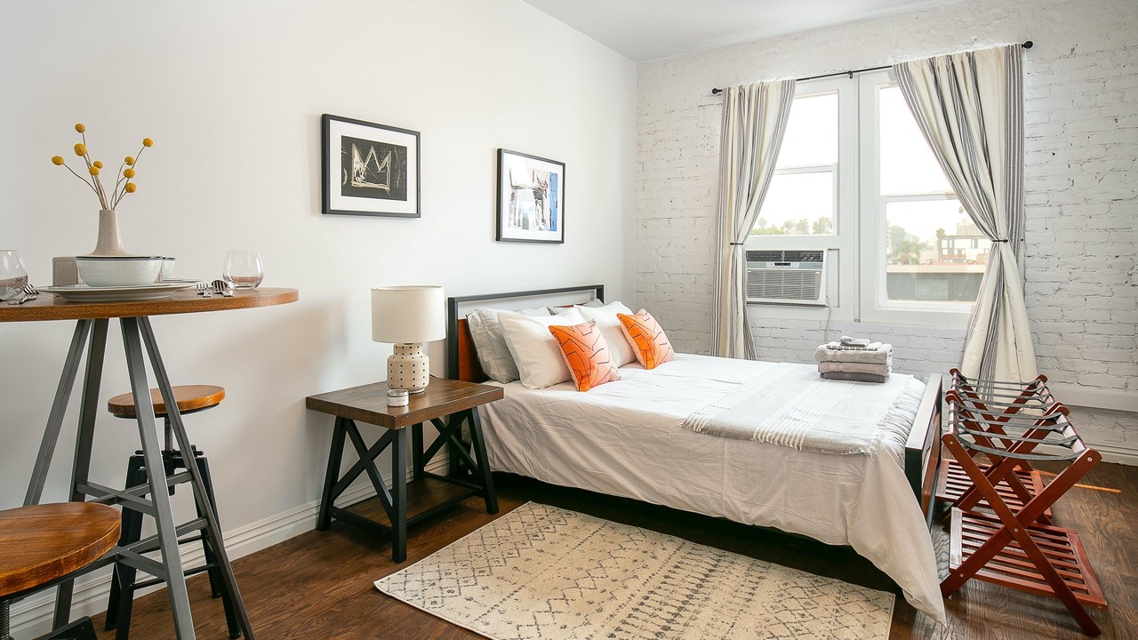 Photo of Bedroom in Westlake