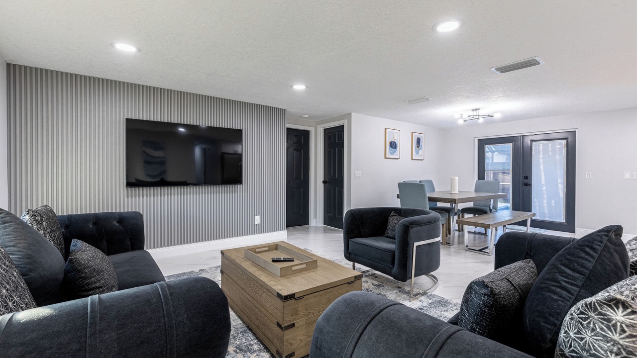 Photo of Livingroom in Seffner Community Alliance