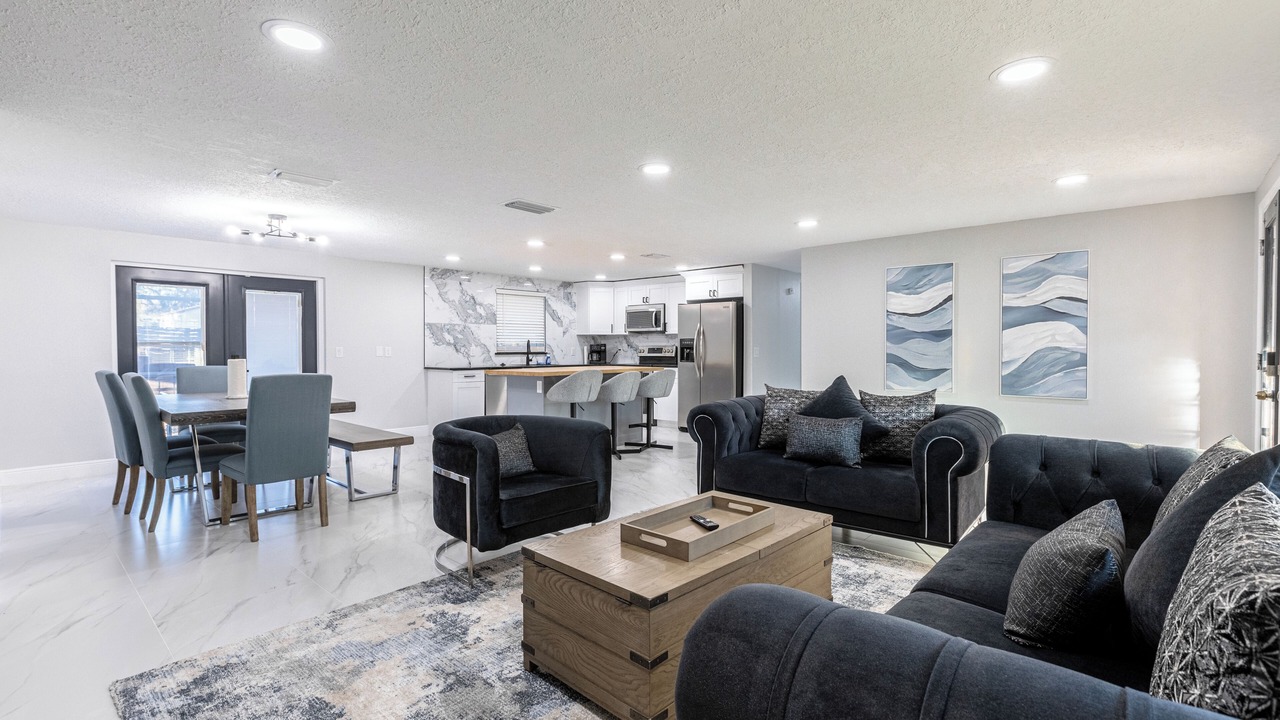 Photo of Livingroom in Seffner Community Alliance
