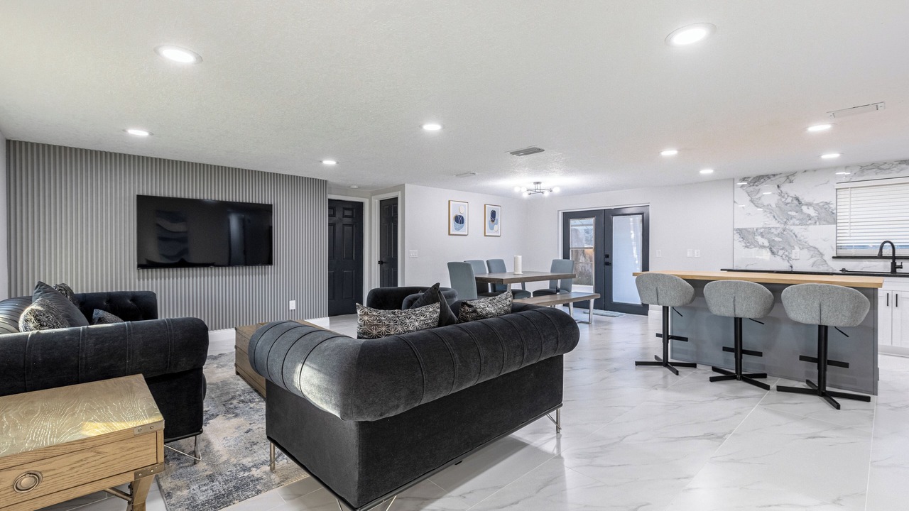 Photo of Livingroom in Seffner Community Alliance