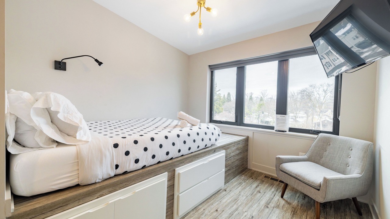 Photo of Bedroom in Burns Park
