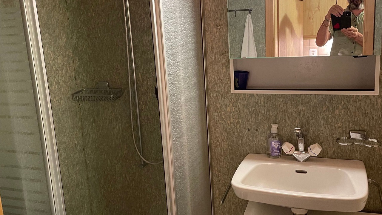 Photo of Bathroom in Darligen