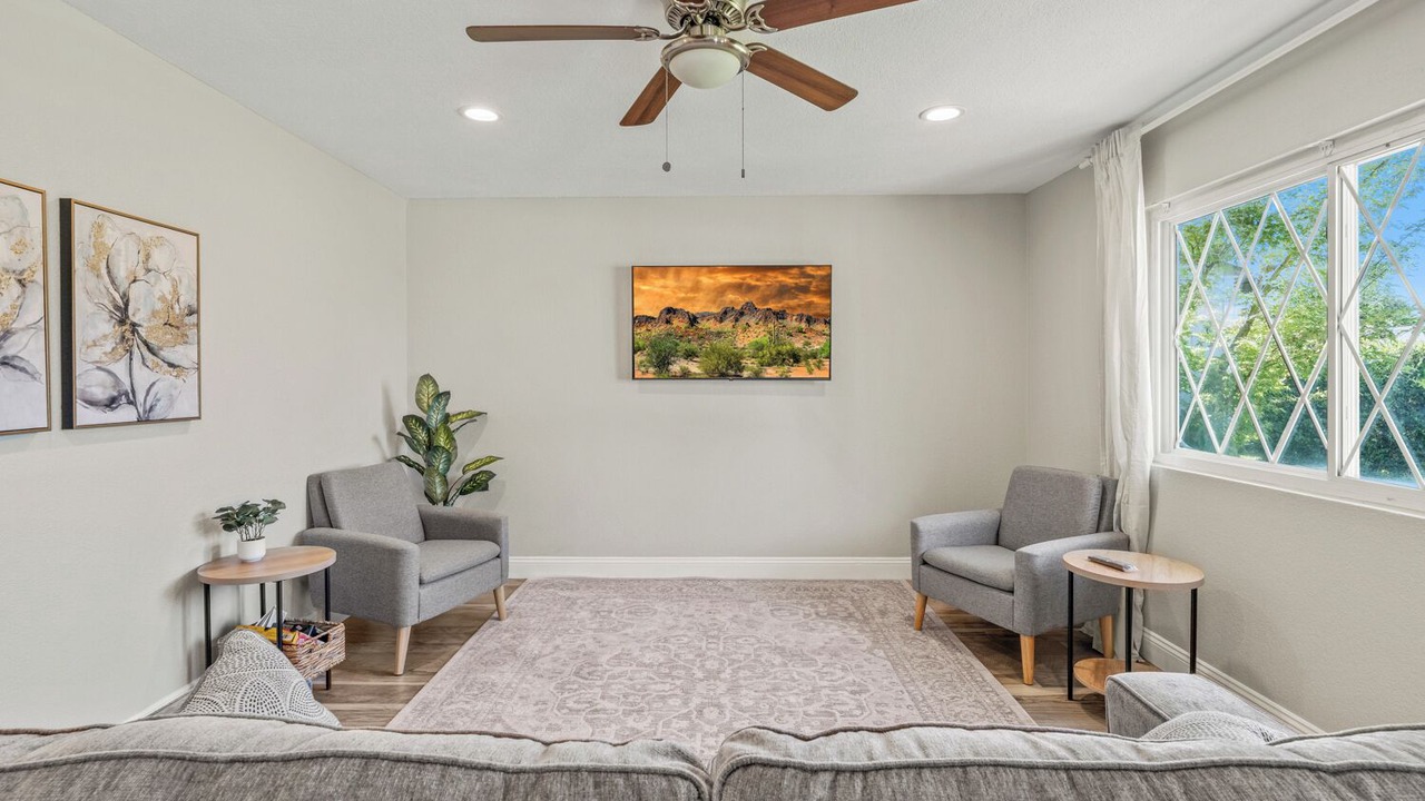 Photo of Livingroom in Elverta