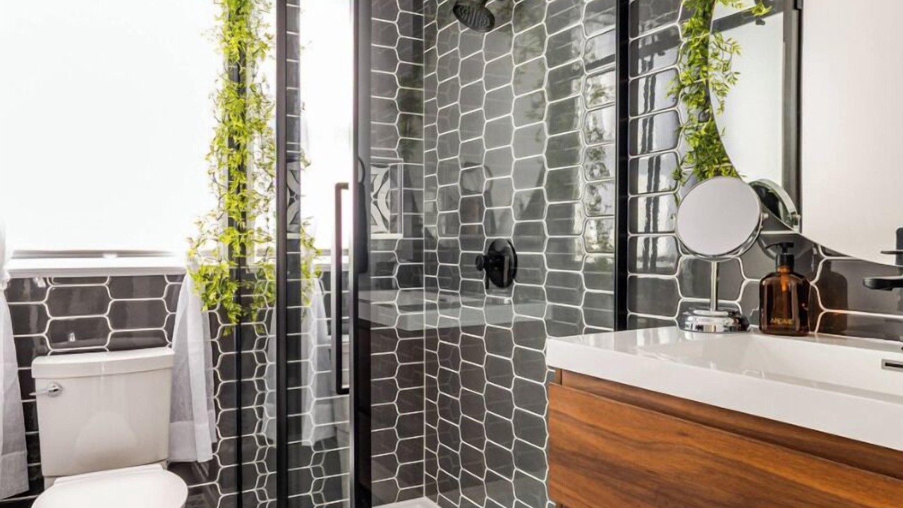 Photo of Bathroom in Lakeside