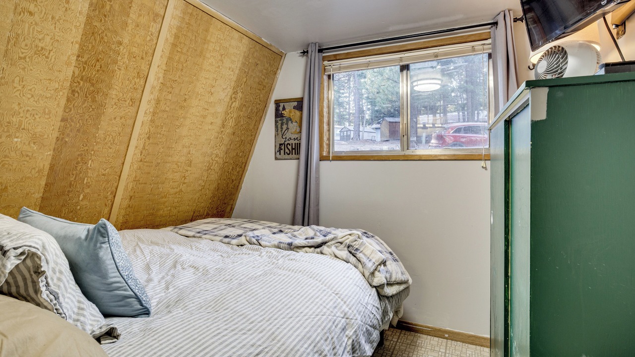 Photo of Bedroom in Wasco County