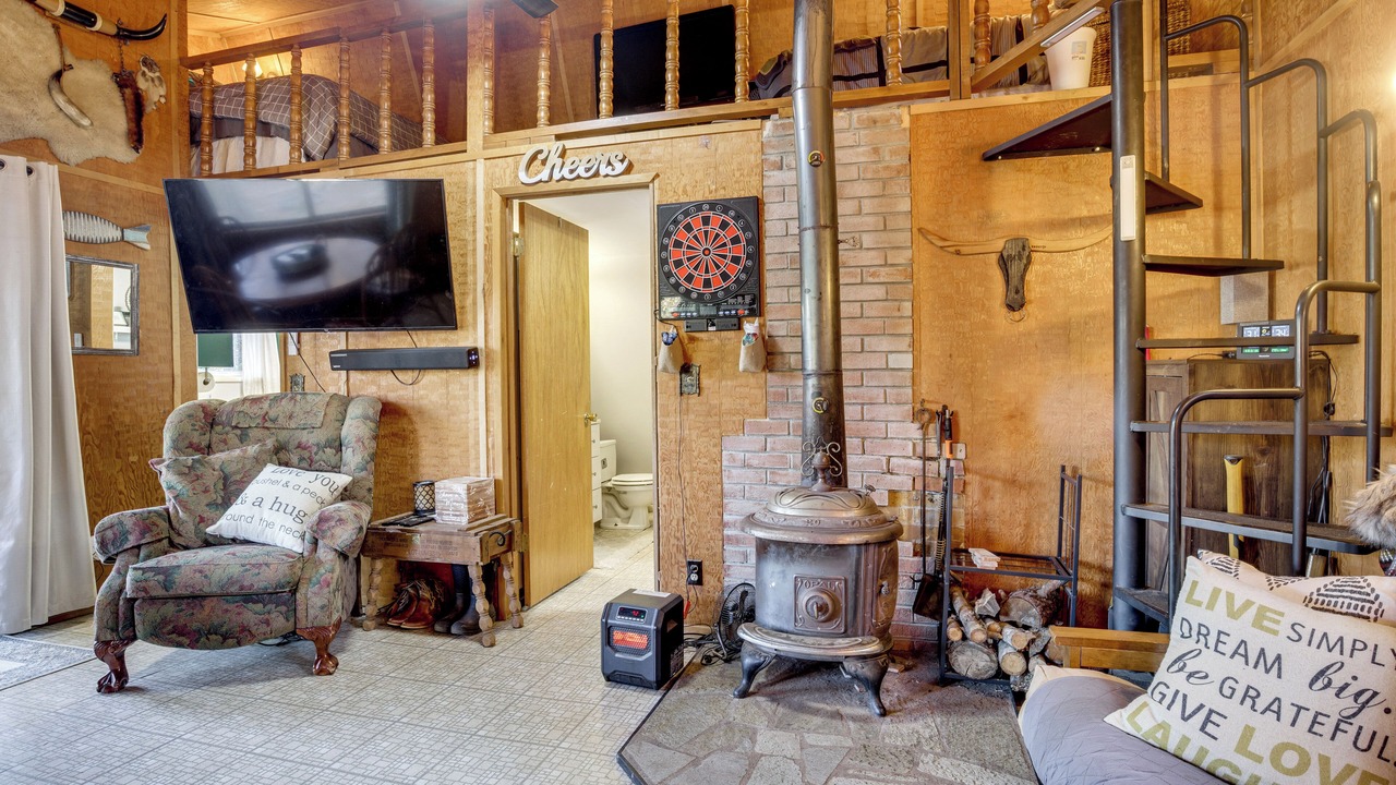 Photo of Livingroom in Wasco County