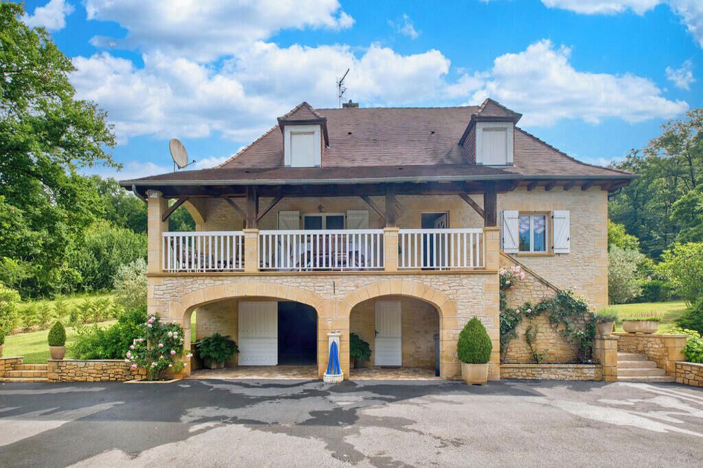 Photo of Outdoor in Le Lardin-Saint-Lazare