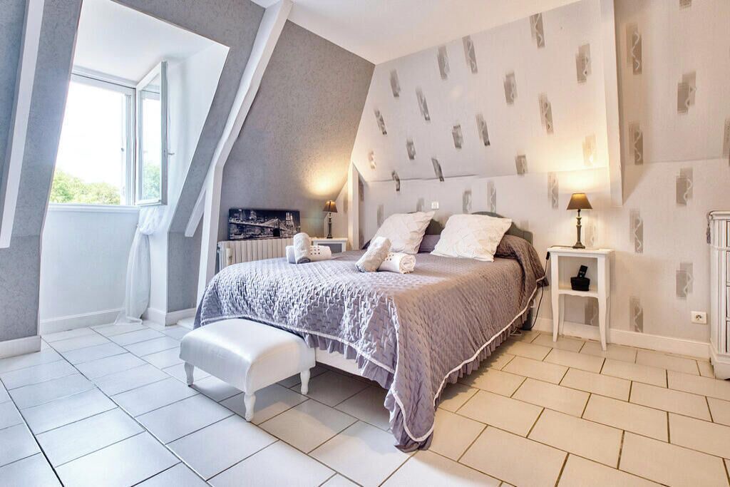 Photo of Bedroom in Le Lardin-Saint-Lazare