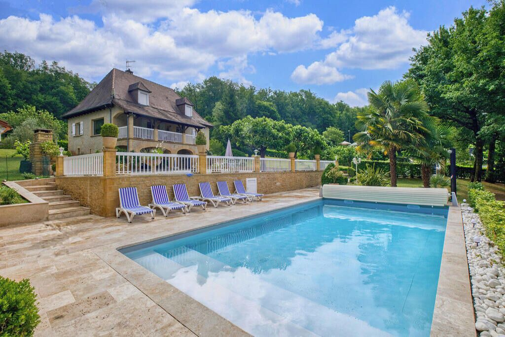 Photo of Outdoor in Le Lardin-Saint-Lazare