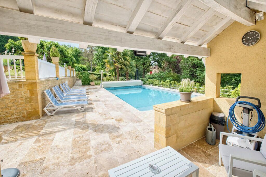 Photo of Outdoor in Le Lardin-Saint-Lazare