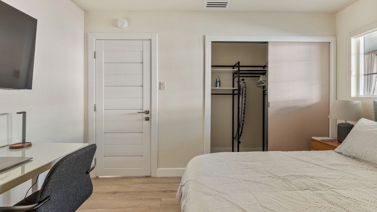 Photo of Bedroom in Sunland-Tujunga