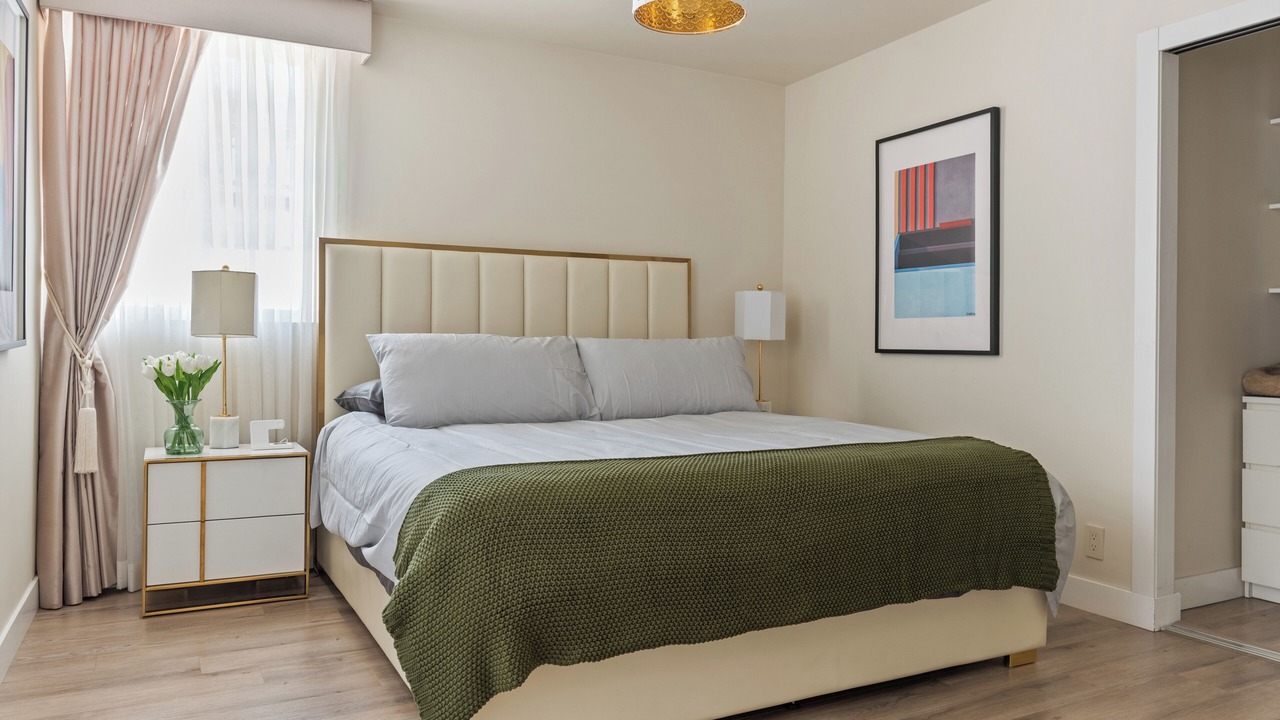 Photo of Bedroom in Sunland-Tujunga