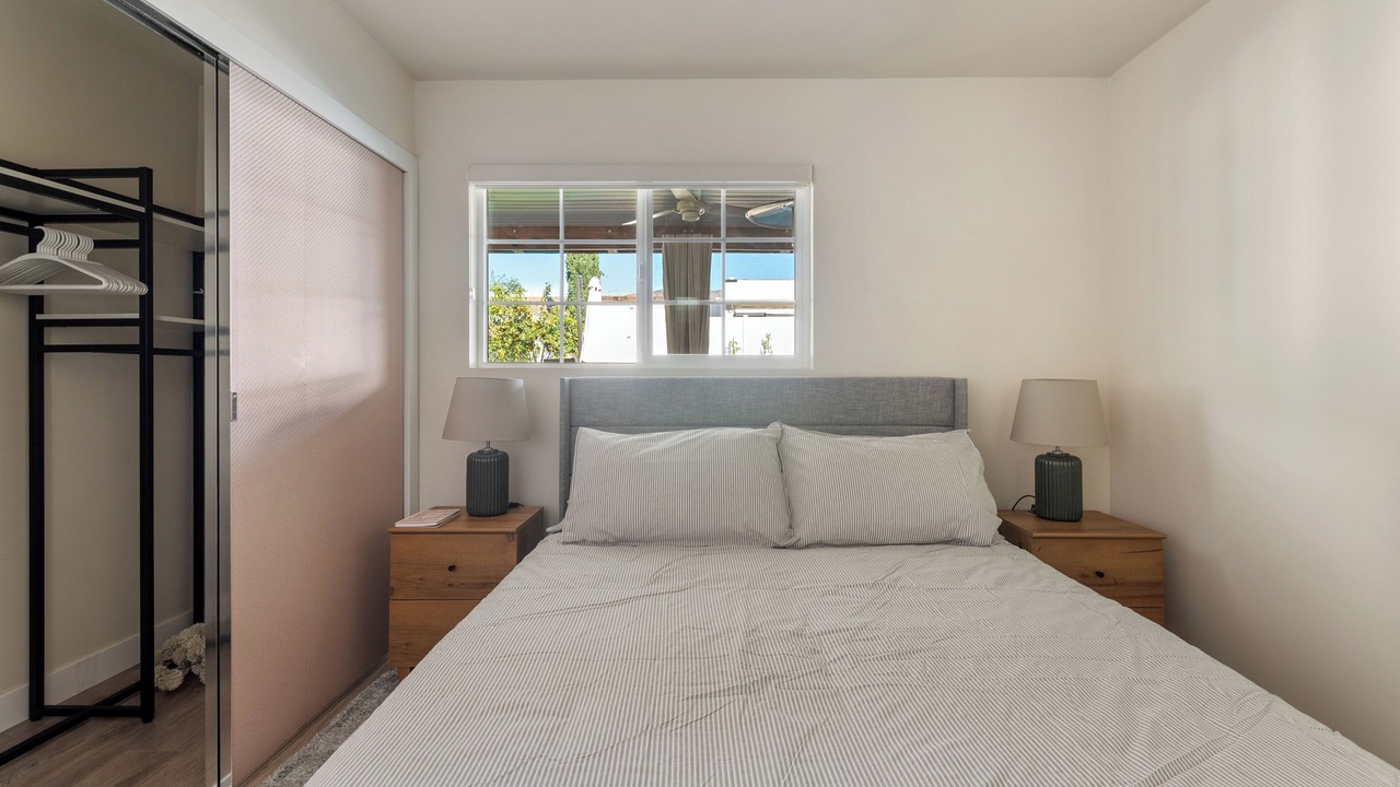 Photo of Bedroom in Sunland-Tujunga