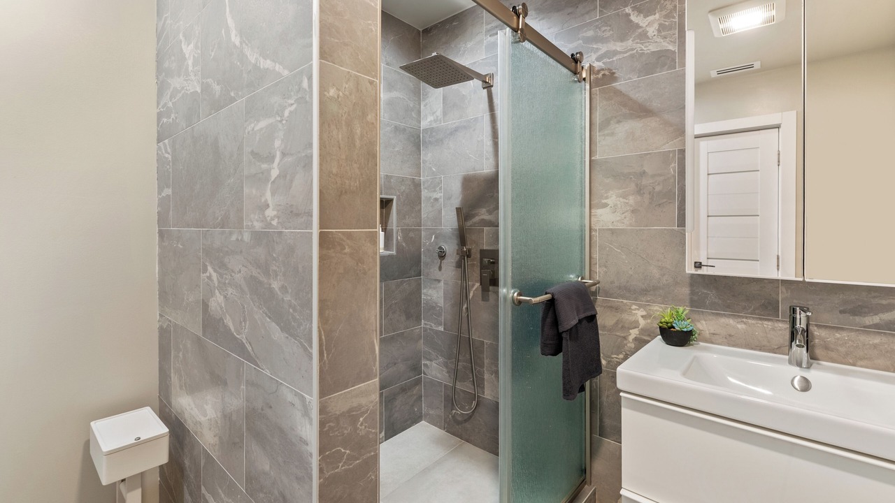 Photo of Bathroom in Sunland-Tujunga