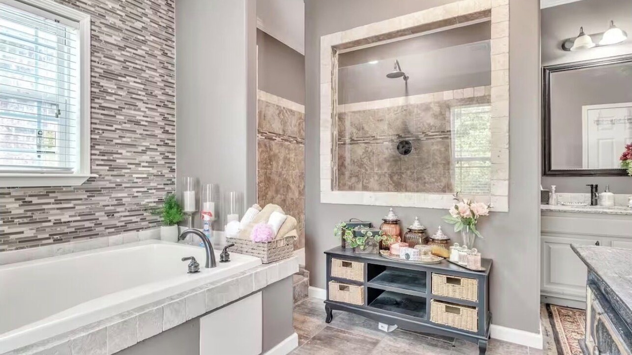 Photo of Bathroom in Mayhew