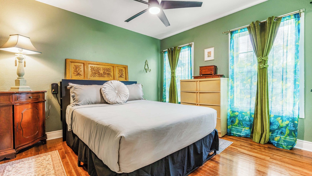 Photo of Bedroom in Del Mar