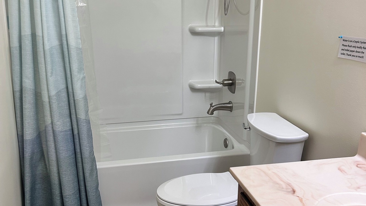 Photo of Bathroom in Blytheville