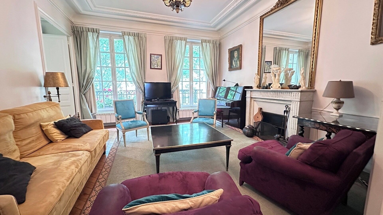 Photo of Livingroom in Neuilly-sur-Seine