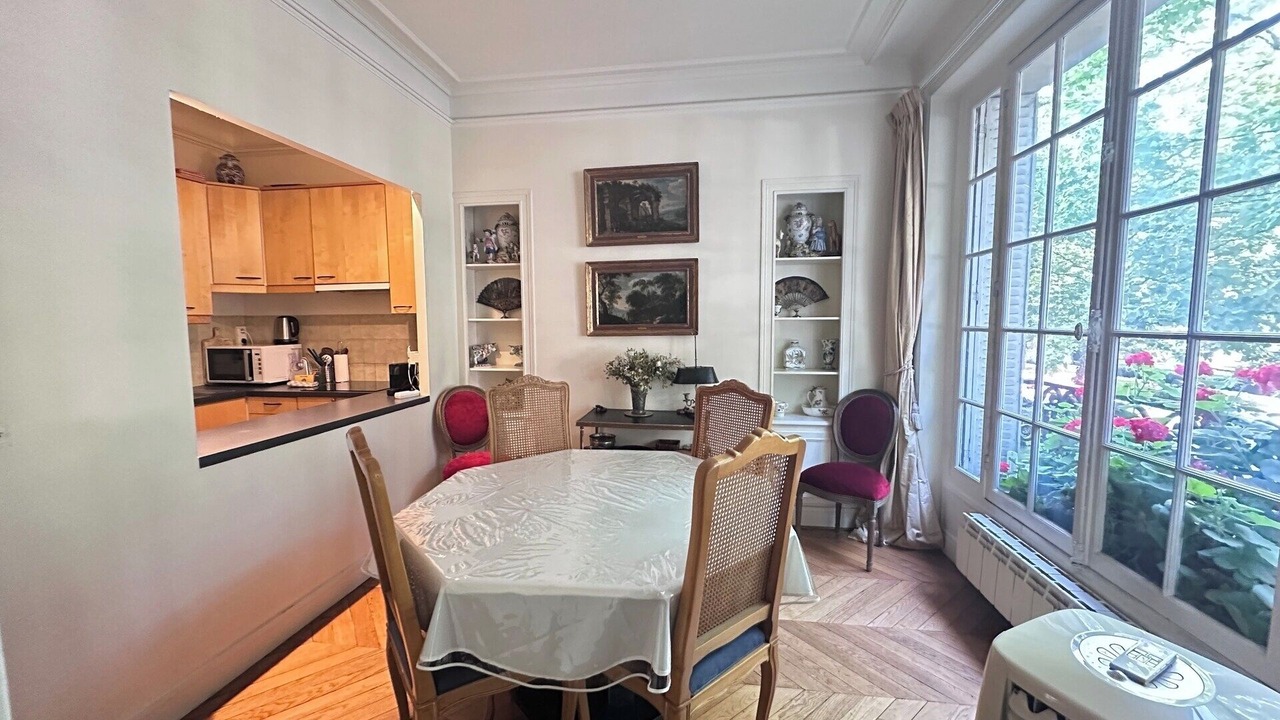 Photo of Others in Neuilly-sur-Seine