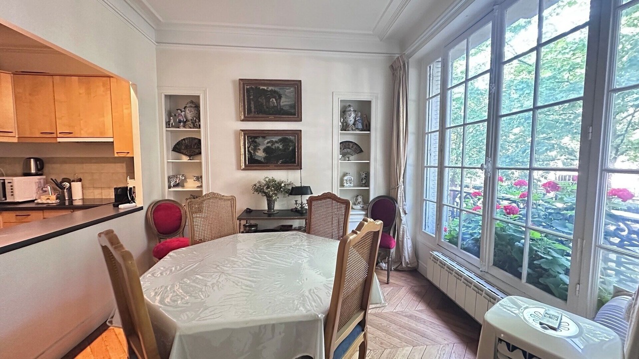 Photo of Others in Neuilly-sur-Seine