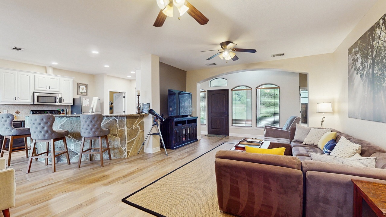 Photo of Livingroom in Dripping Springs