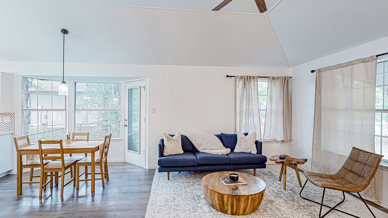 Photo of Livingroom in Buda