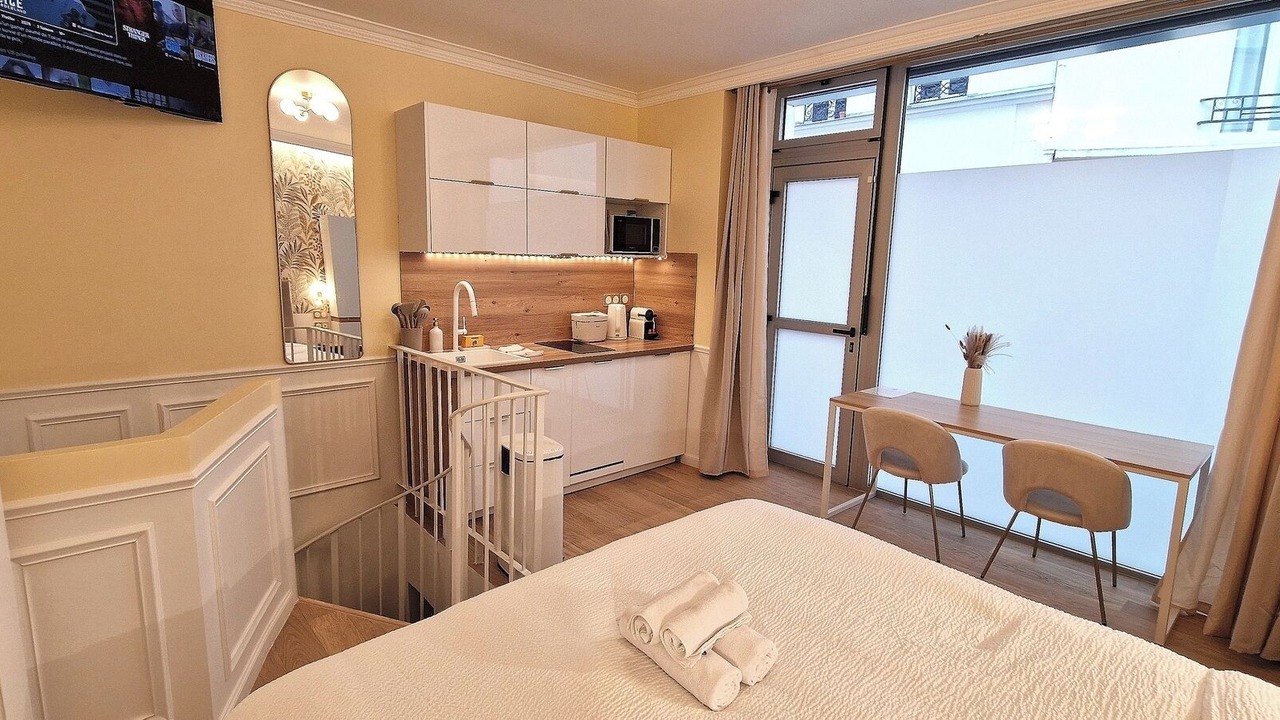 Photo of Bedroom in Batignolles