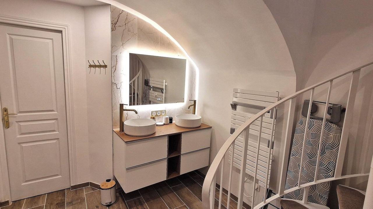Photo of Bathroom in Batignolles