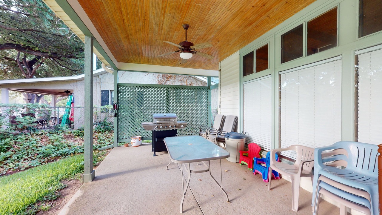 Photo of Patio Balcony in McQueeney